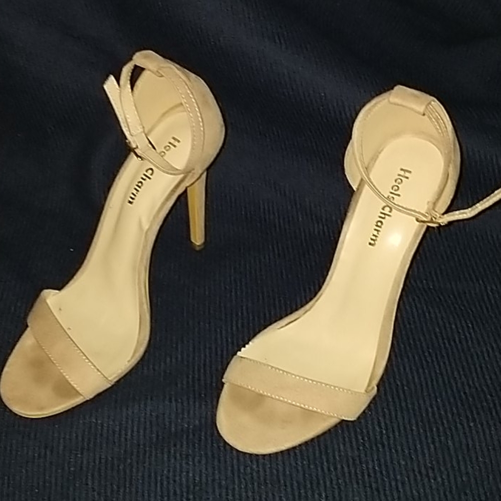 Heels - Picture 2 of 2